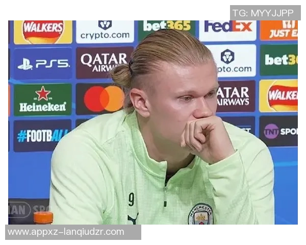 勒沃库森主帅盛赞哈兰德为世界顶级前锋埃切维里状态火热已做好上场准备