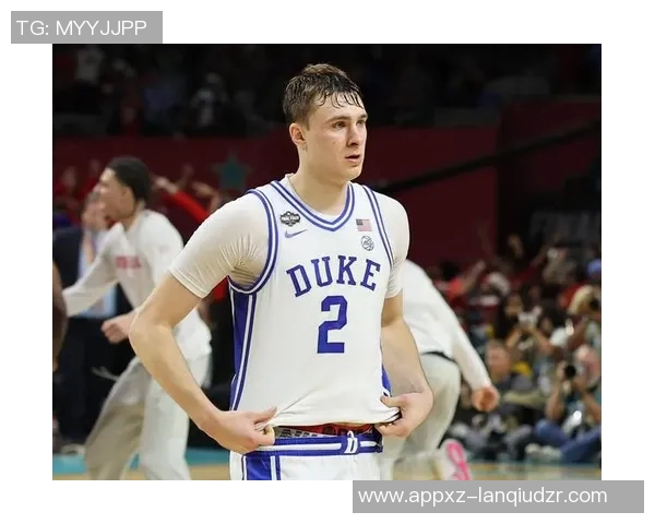 弗拉格称马绍尔为球队注入活力的催化剂强调保持本色是我们必需的 弗拉格称马绍尔为球队注入活力的催化剂强调保持本色是我们必需的