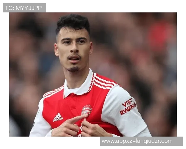 马丁内利庆祝球队八连胜成功晋级16强全员表现亮眼展现实力